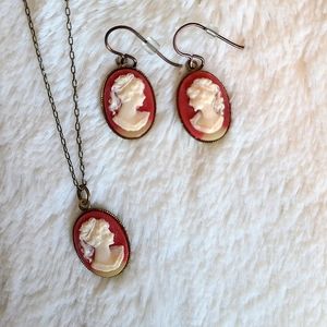 Cameo Necklace & Earrings set
